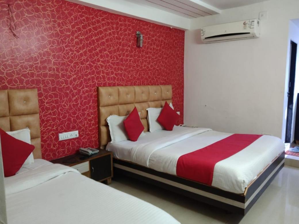 Hotel Anjali Palace Ahmedabad Luaran gambar